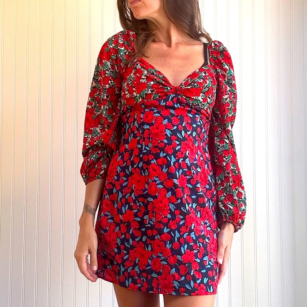 Nasty Gal Red Printed Mini Dress – sweetheart neck & 3/4 Sleeves 🔥